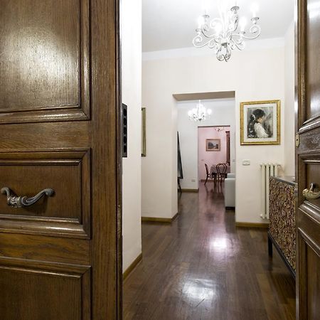 Fontana De Trevi Apartment Rome Room photo