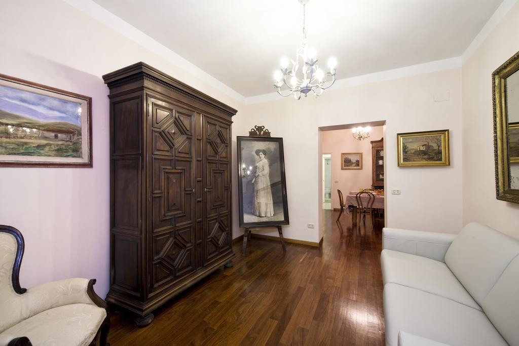 Fontana De Trevi Apartment Rome Room photo